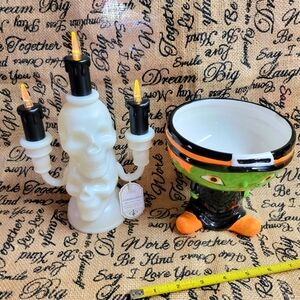 🛒🛍️💥NWT adorable lot of 2 Halloween decorations candy dish & candelabra